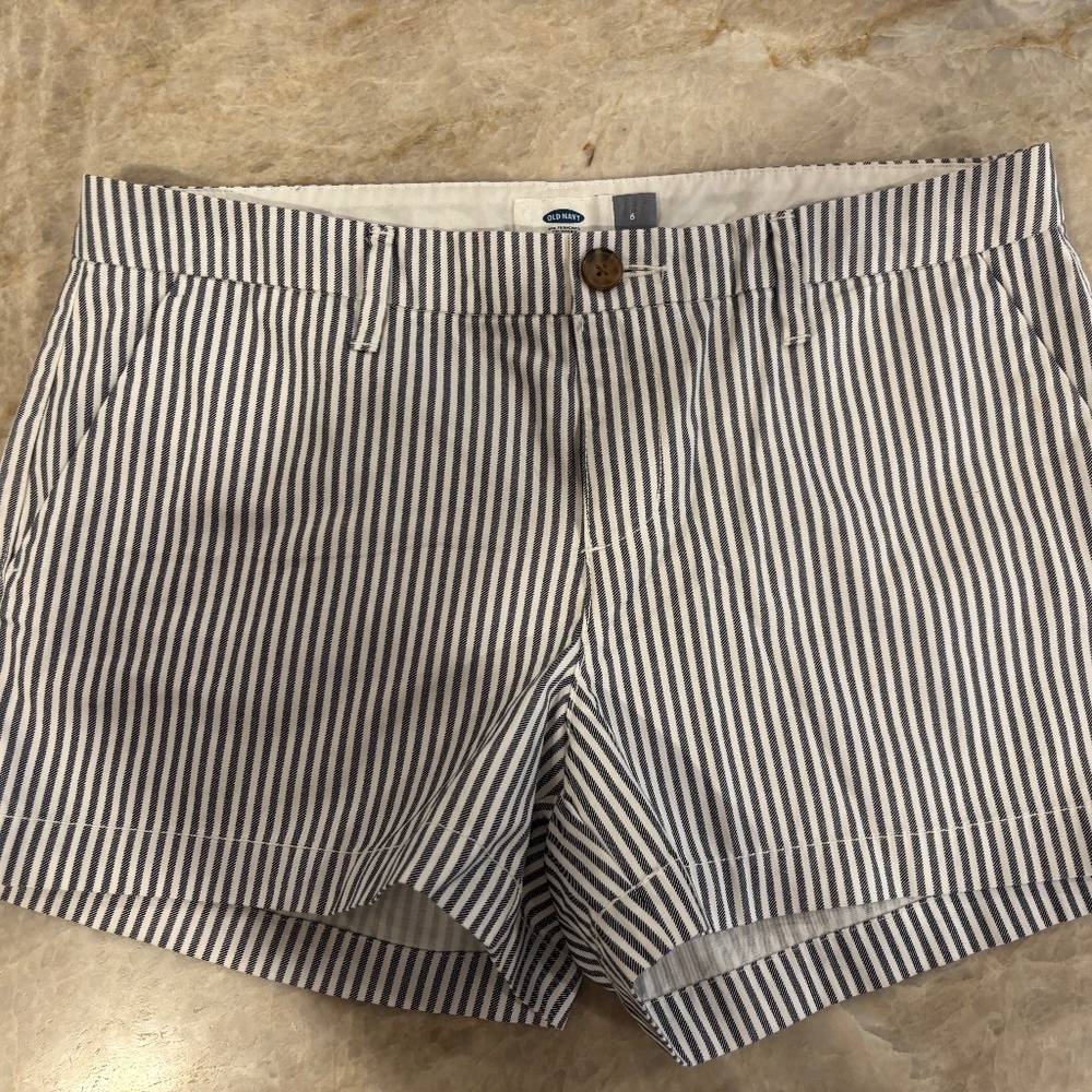 Old Navy RR Seersucker Shorts
